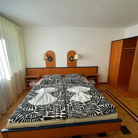 Doppelbett Mit Einzel Bett 2 * Neurenberg